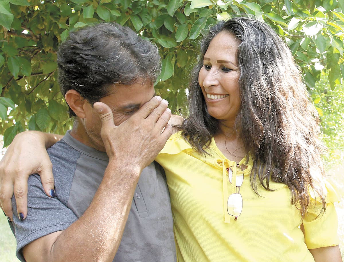 Entre risas y lágrimas, Juan de Dios "recogió sus pasos" en la casa que hacía más de dos décadas que no pisaba.