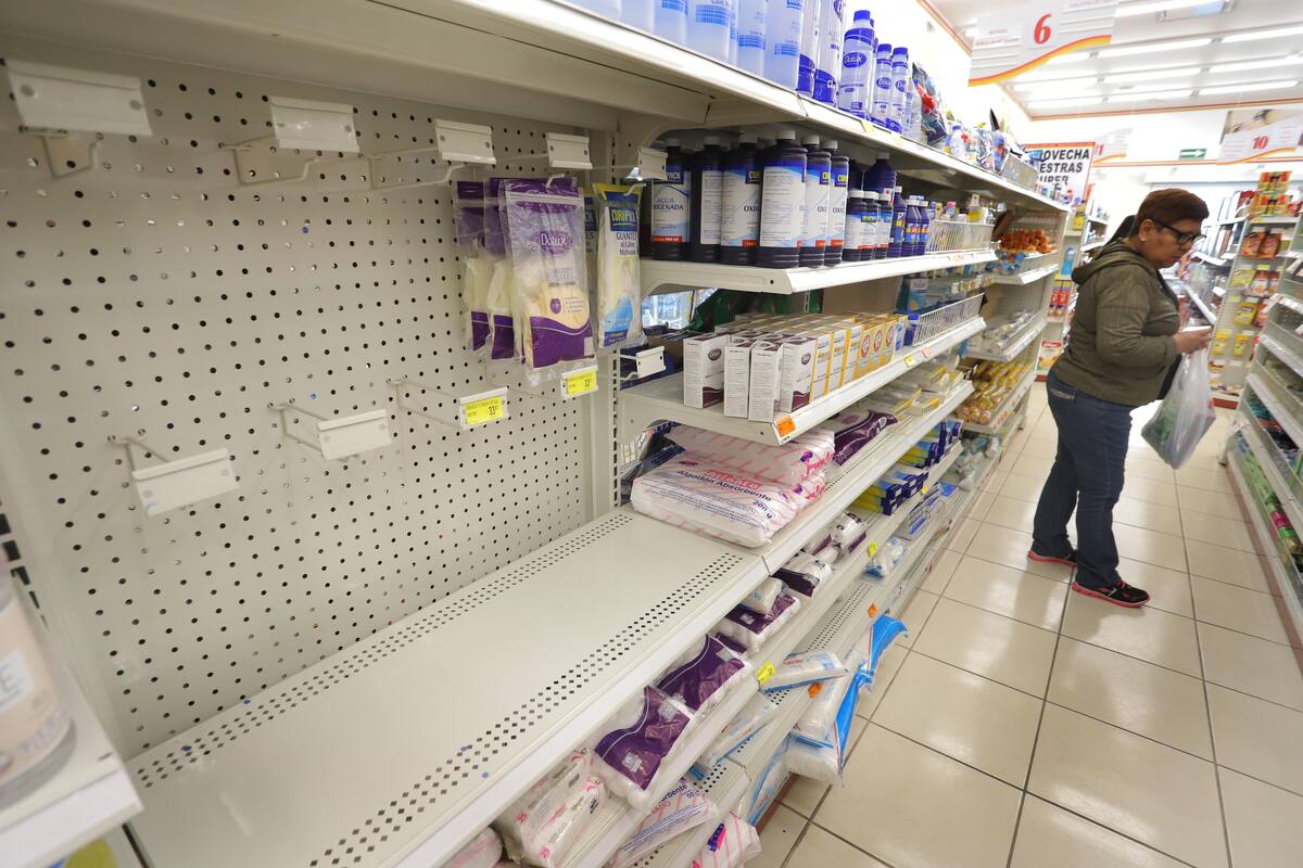 "Vuelan" cubrebocas por coronavirus en Hermosillo
