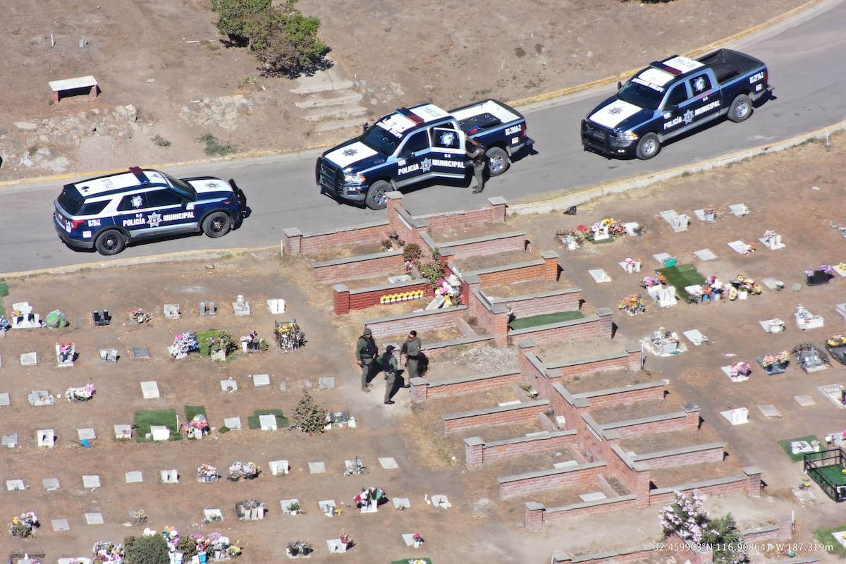 Detienen a cuatro personas por realizar detonaciones al aire durante sepelio en Tijuana