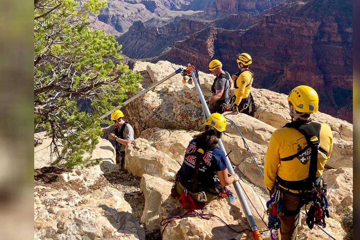 Hombre es encontrado muerto en el Gran Cañón tras caer 60 metros