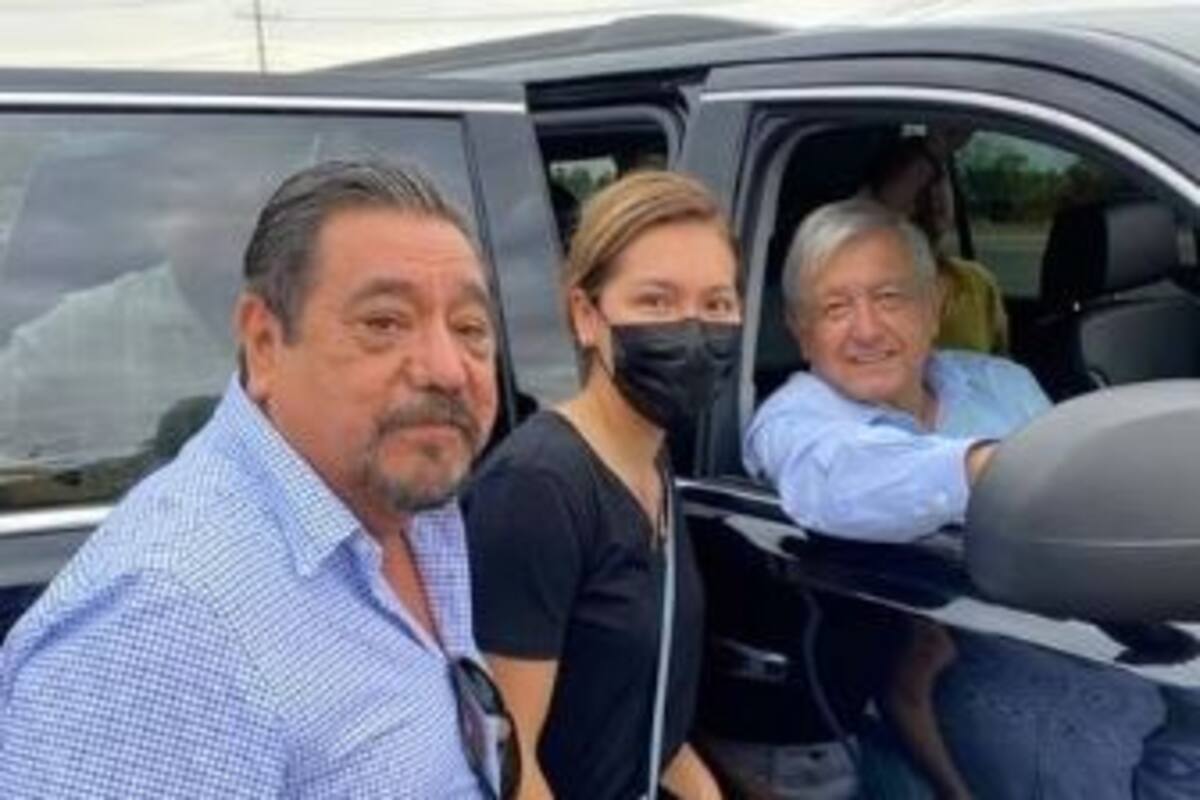 “El privilegio de saludar al mejor presidente": Salgado Macedonio, al encontrarse con AMLO en Guerrero