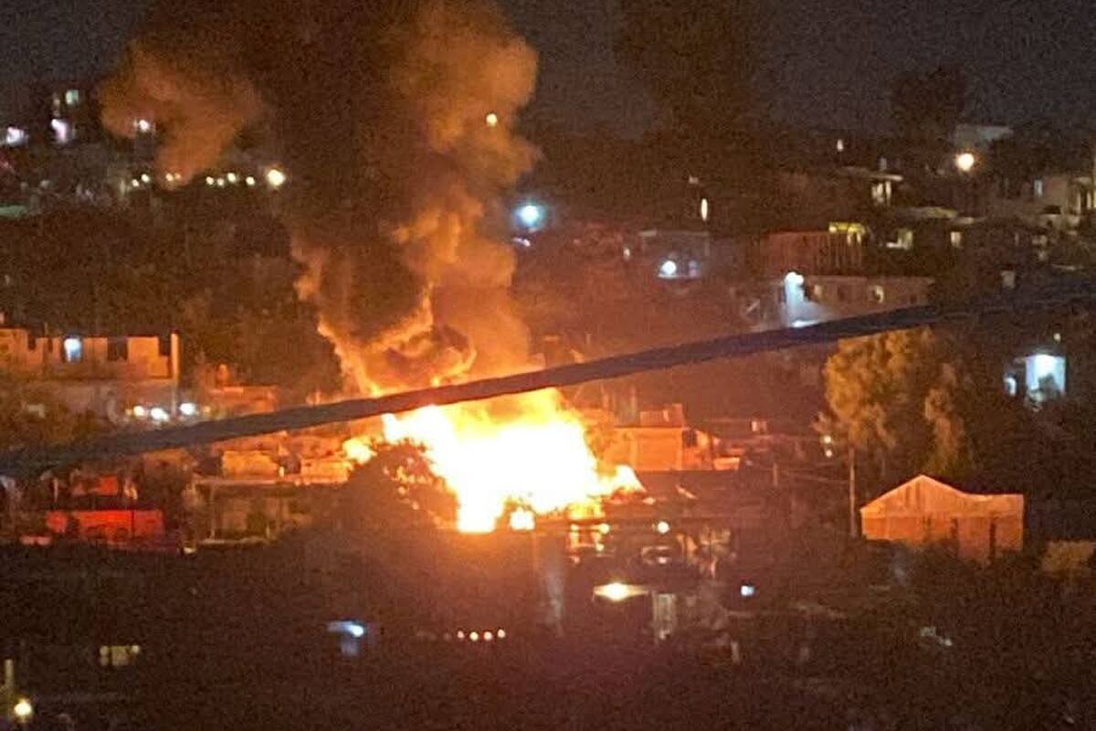 Piden apoyo para reconstruir su hogar tras incendio en Lomas Taurinas