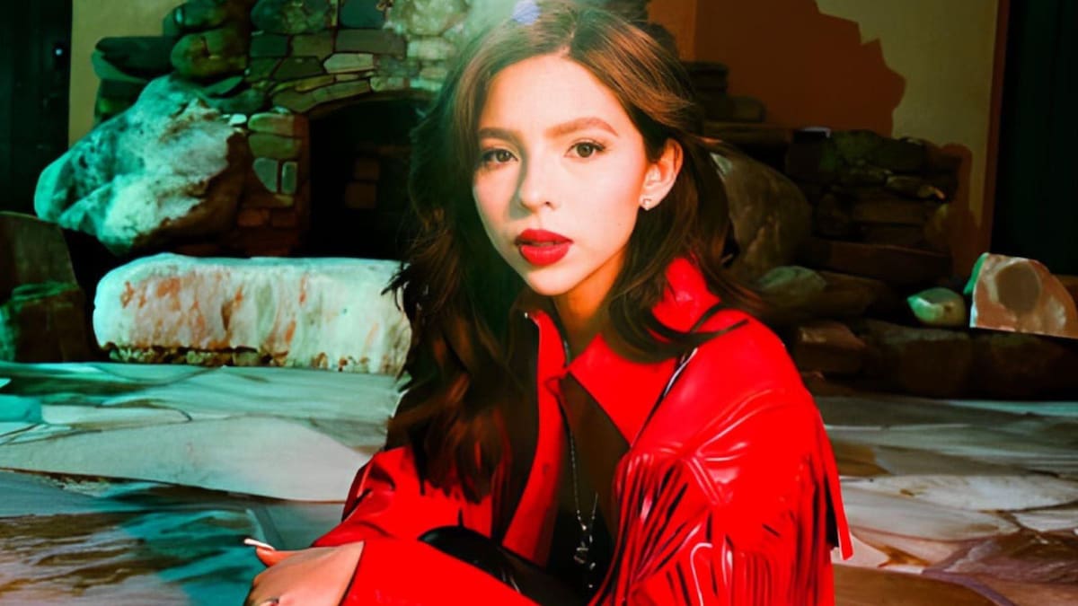 Ángela Aguilar protagoniza la nueva portada de Billboard | Foto: Especial