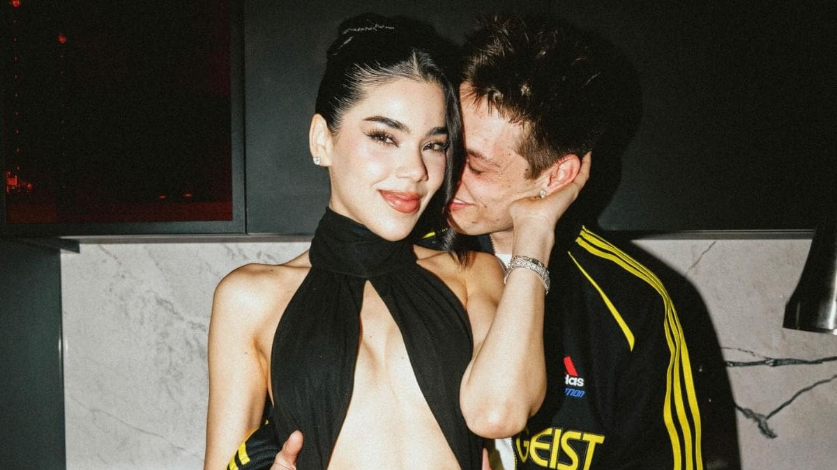 Aseguran que el listening party de Kenia Os en el Palacio de los Deportes habría contado con patrocinio de Peso Pluma