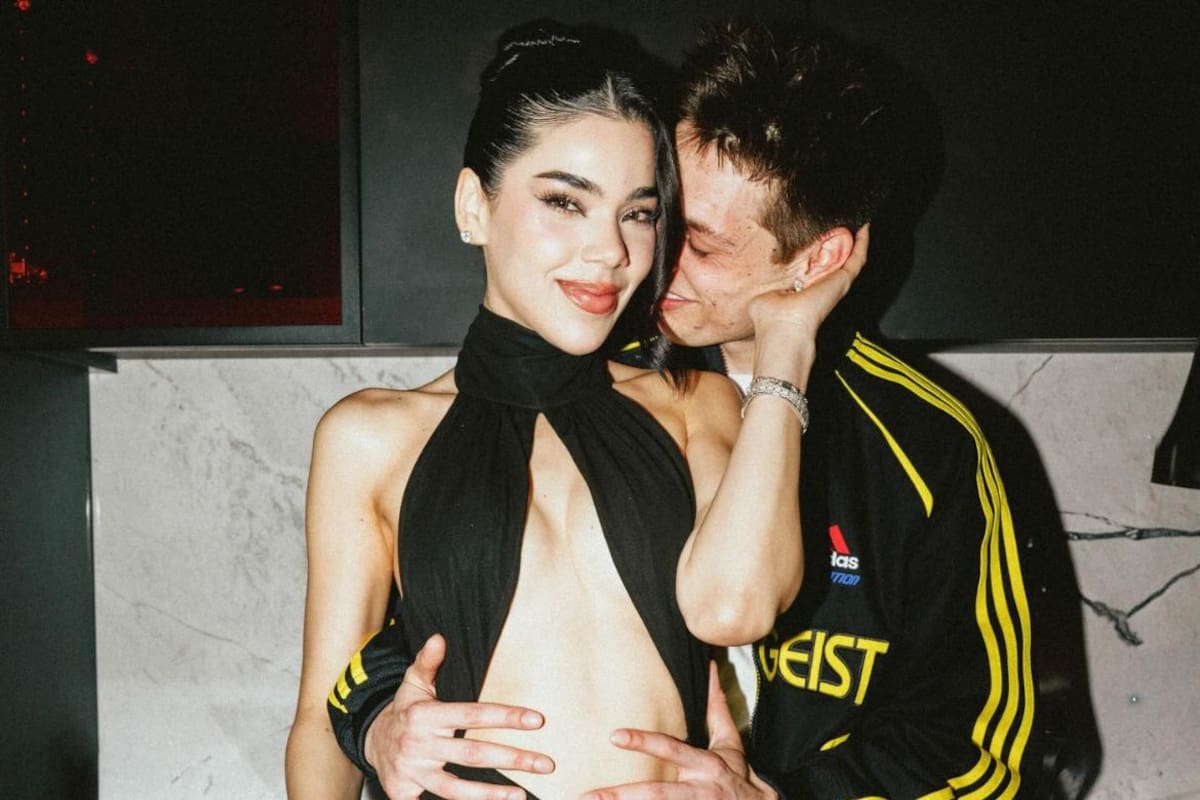 Aseguran que el listening party de Kenia Os en el Palacio de los Deportes habría contado con patrocinio de Peso Pluma