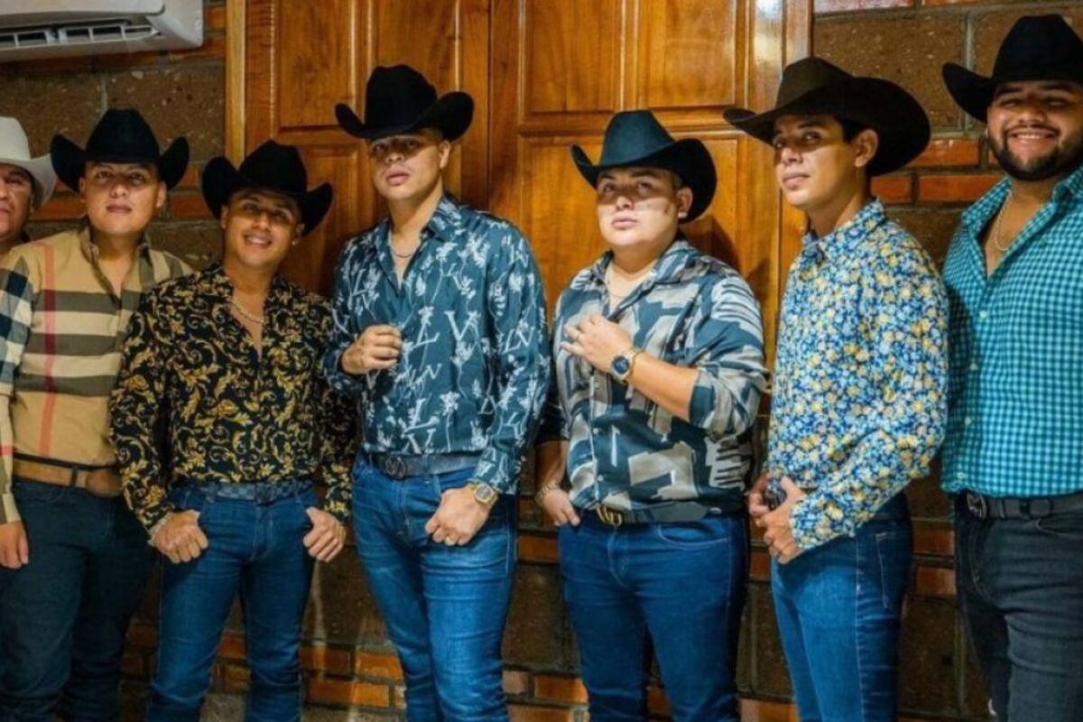 Grupo Firme promete concierto gratis si gana el Cruz Azul