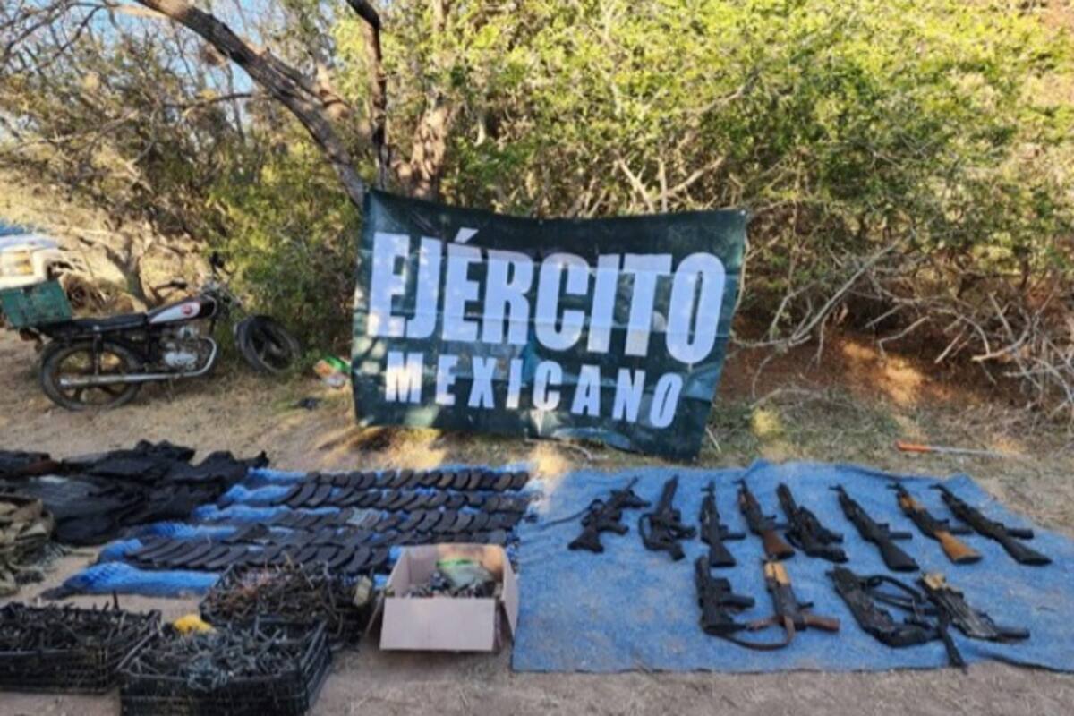 Reportan en Guaymas abatimiento y fuerte decomiso de armas tras enfrentamiento