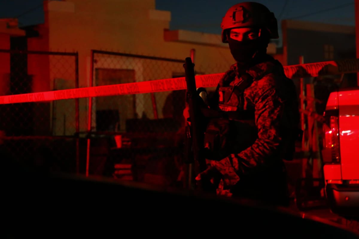 Hallan a hombre sin vida y con huellas de violencia en casa de Lomas Altas