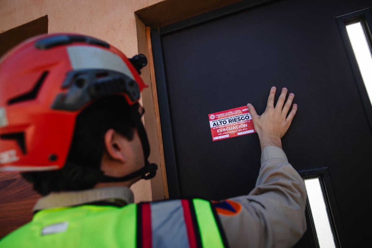 Deslizamientos en calle Literatos generan preocupación entre vecinos