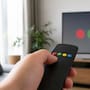 Los botones rojo, verde, amarillo y azul del control remoto activan funciones que cambian según cada menú