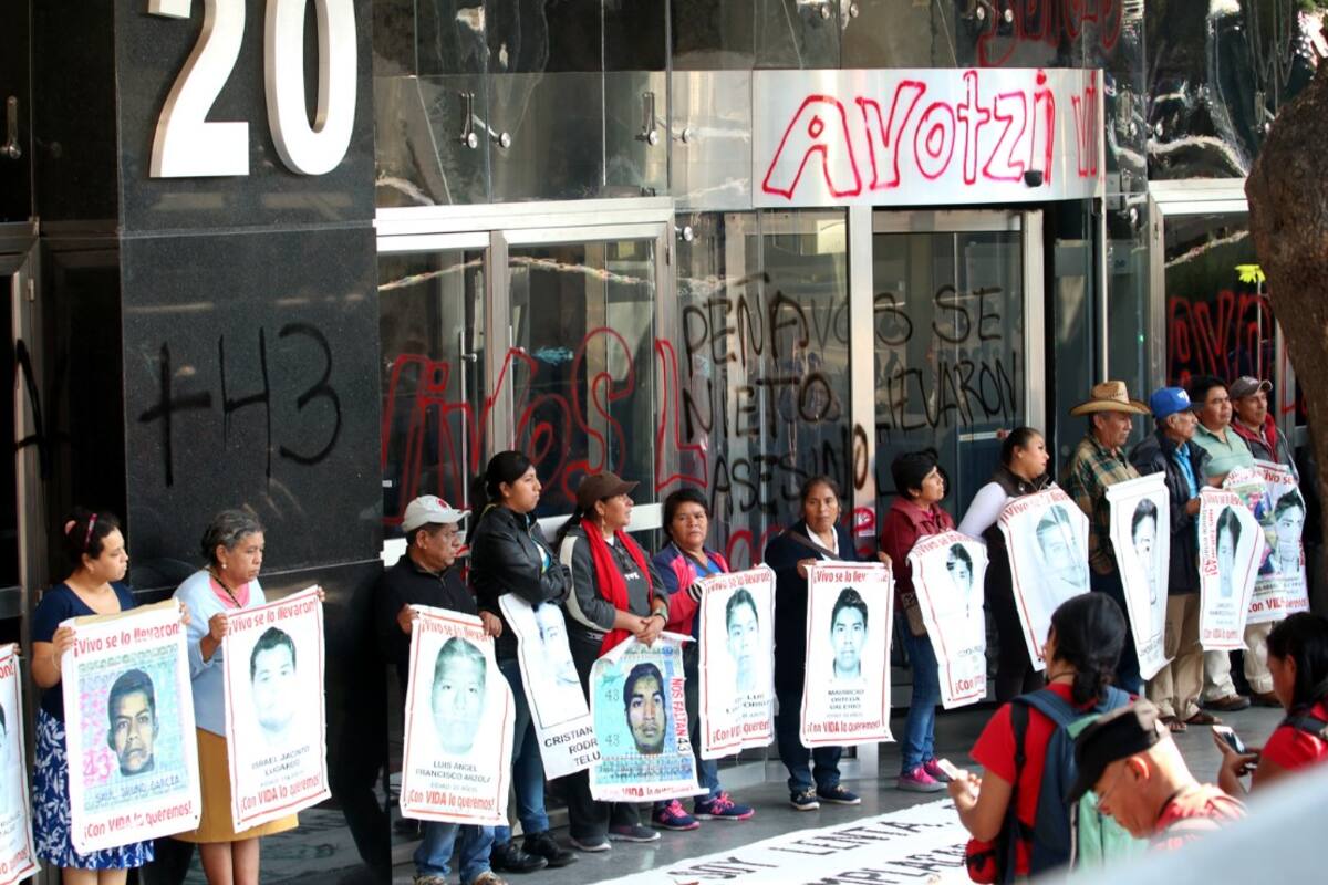 Van por Tomás Zerón y Jesús Murillo en Caso Ayotzinapa