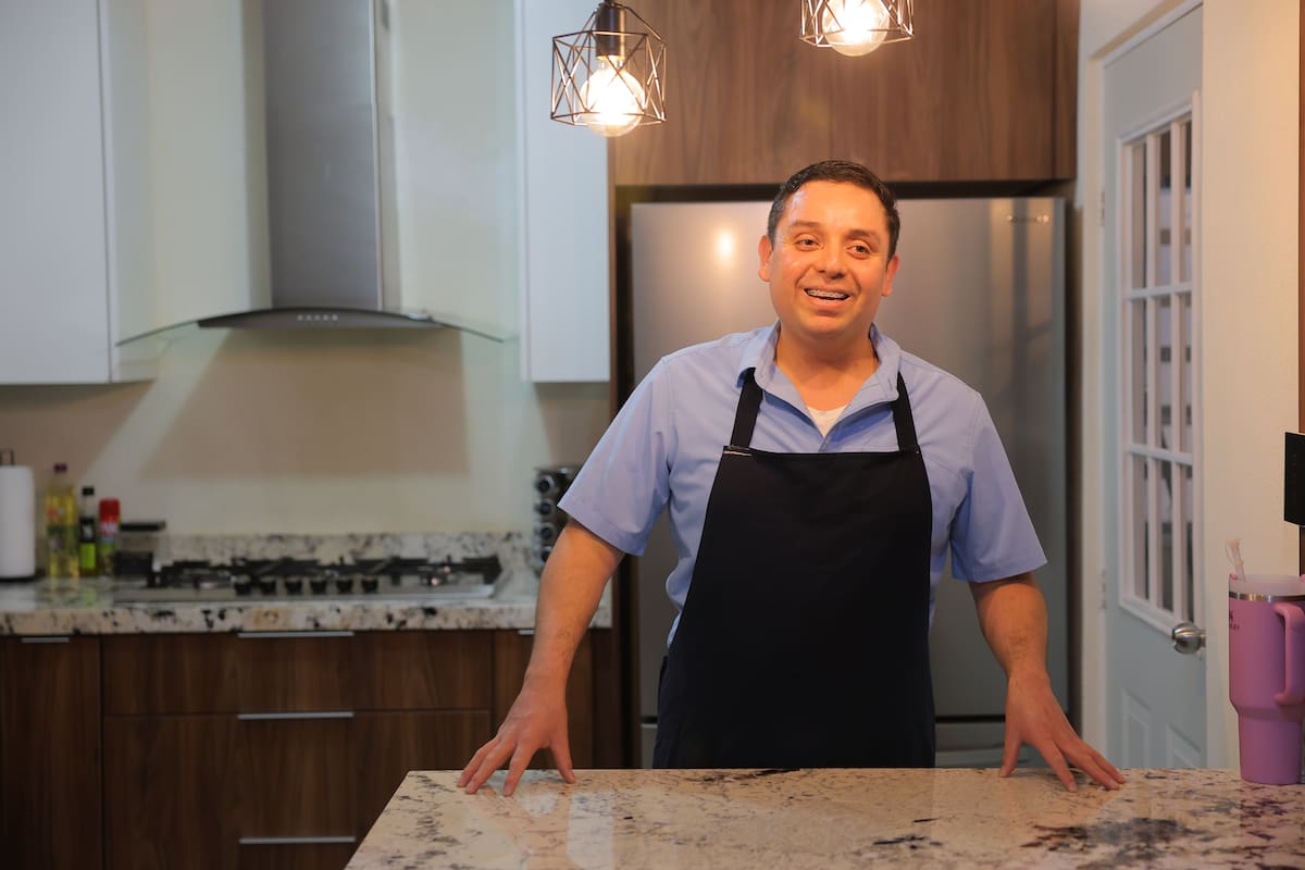 Jonathan espera que Spicyroll se convierta en un negocio formal que brinde empleo.