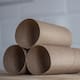 Antes de desechar los tubos de cartón del papel absorbente, conoce 3 formas creativas de reutilizarlos para decorar tu casa sin gastar dinero extra