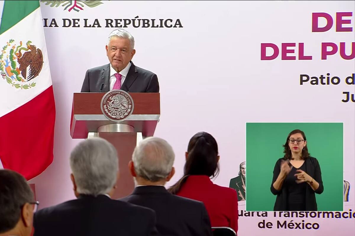 AMLO rinde tercer Informe “A la mitad del camino”
