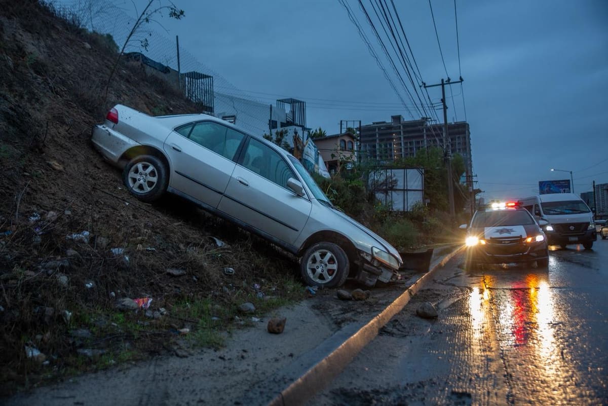 El reporte del accidente se recibió alrededor de las 6:15 de la mañana. Foto: Border Zoom
