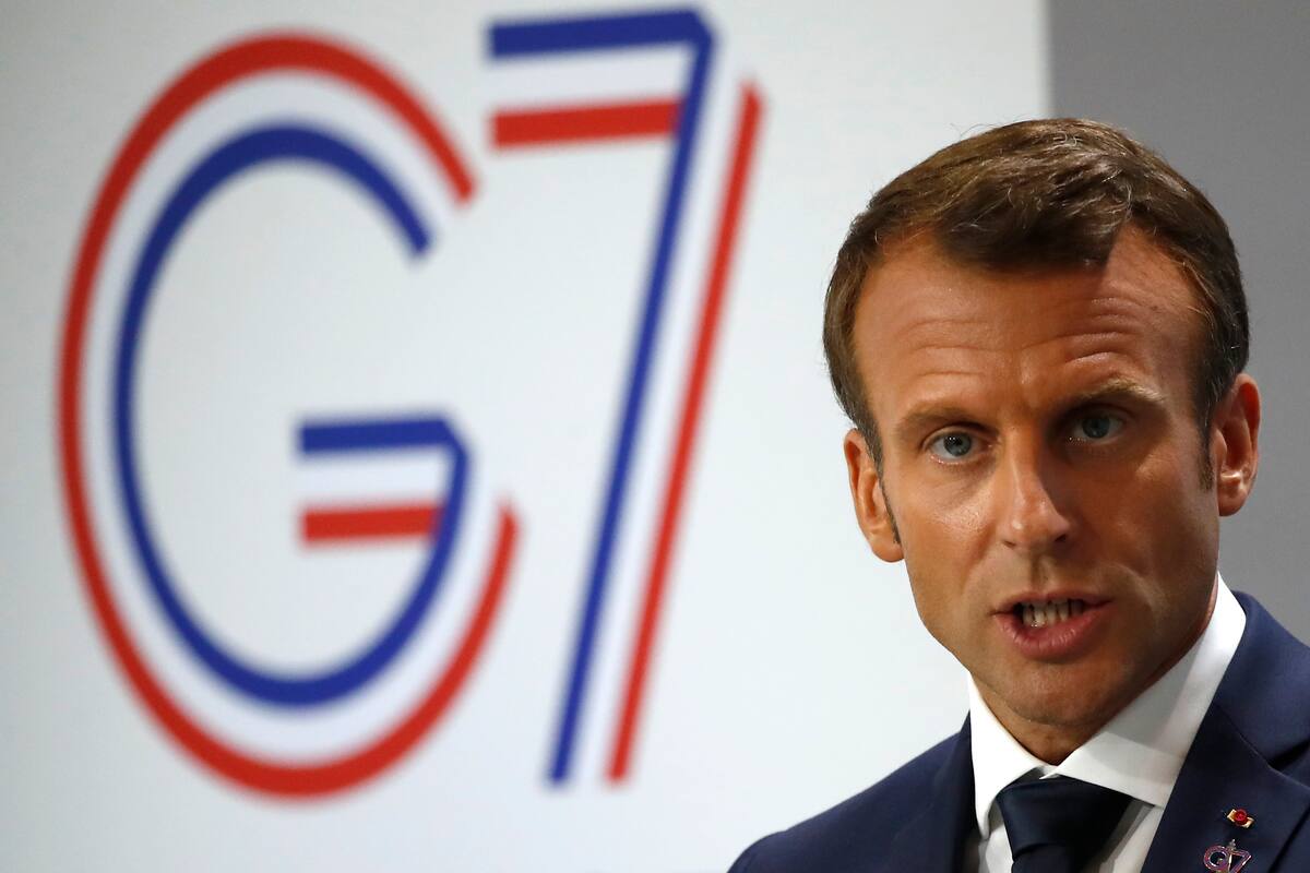 El presidente de Francia Emmanuel Macron durante su última conferencia de prensa en la cumbre del G7, el lunes 26 de agosto de 2019, en Biarritz, Francia. (AP Foto/Francois Mori)