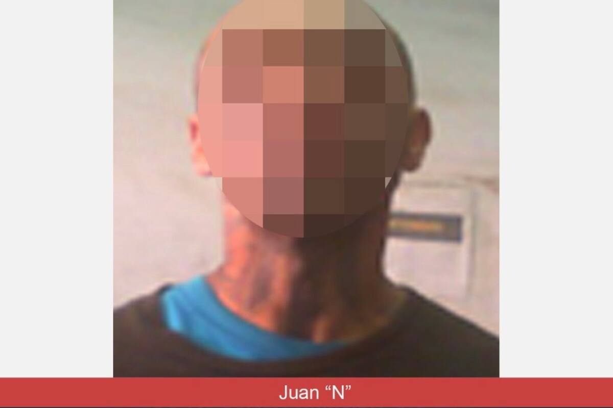 Arrestan a presunto homicida que caminaba sobre un carril de circulación