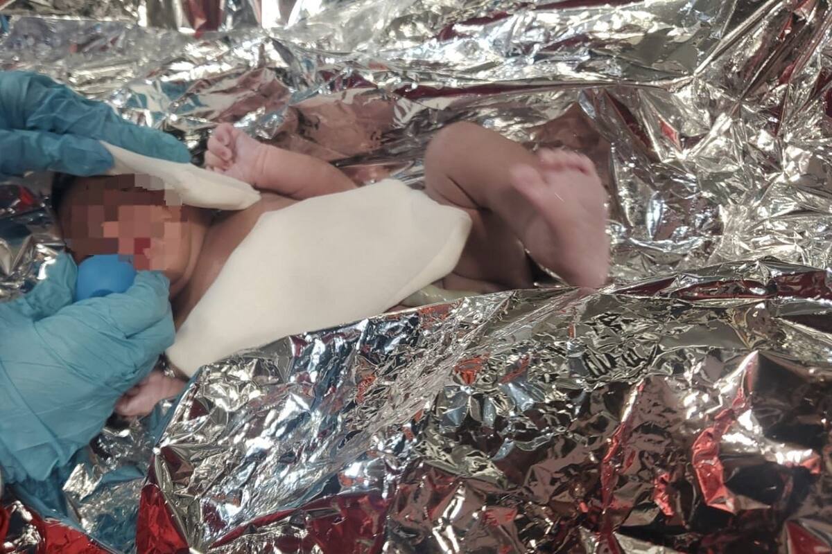 Ayudan policías y bomberos de Tijuana en labor de parto