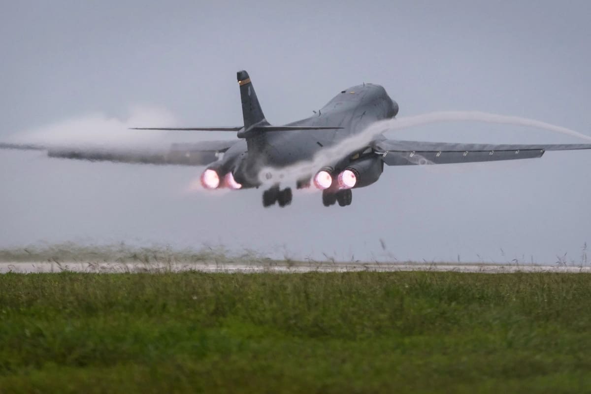 Reportan bombarderos supersónicos estadounidenses cerca de las costas de Venezuela