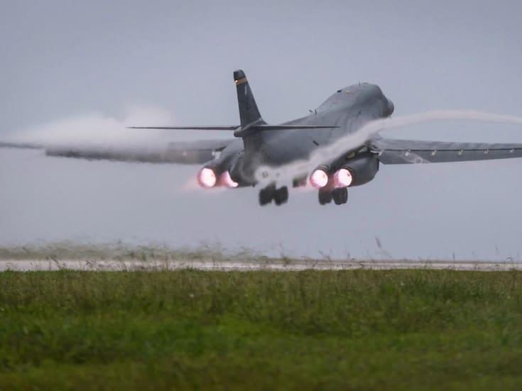 Reportan bombarderos supersónicos estadounidenses cerca de las costas de Venezuela