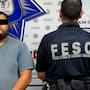 Detienen a prófugo por homicidio cuando lo sorprendieron con un fusil abastecido en la vía pública