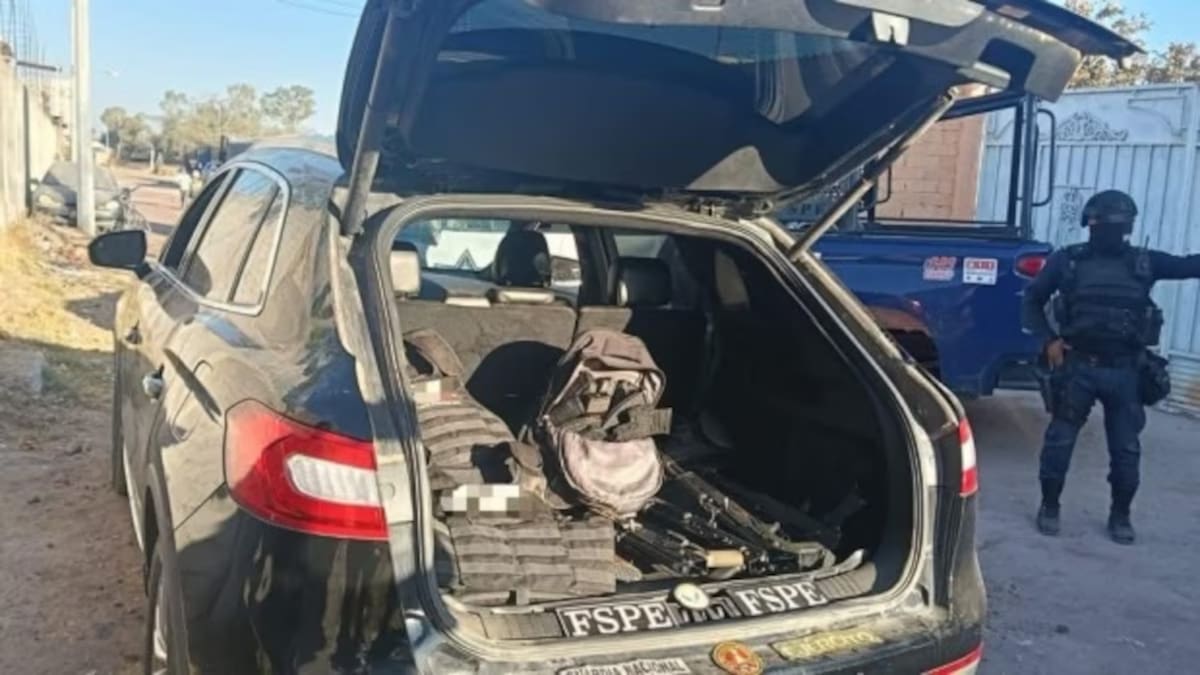 El despliegue incluyó el aseguramiento de armas largas, cartuchos y vehículos en la zona. (Foto: Secretaría de Seguridad y Paz de Guanajuato)