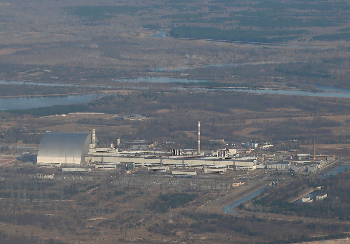 Vista de la Planta de Energía Nuclear de Chernóbil durante un tour a la zona, Ucrania, 23 abril 2021. REUTERS/Gleb Garanich