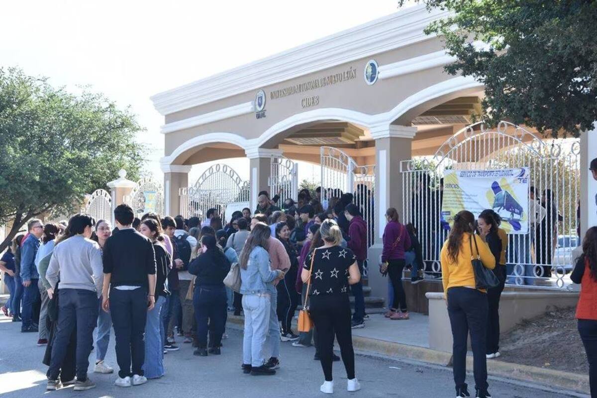 Adolescente que intentó matar a su exnovia a puñaladas en un salón de clases de preparatoria en Monterrey es vinculado a proceso