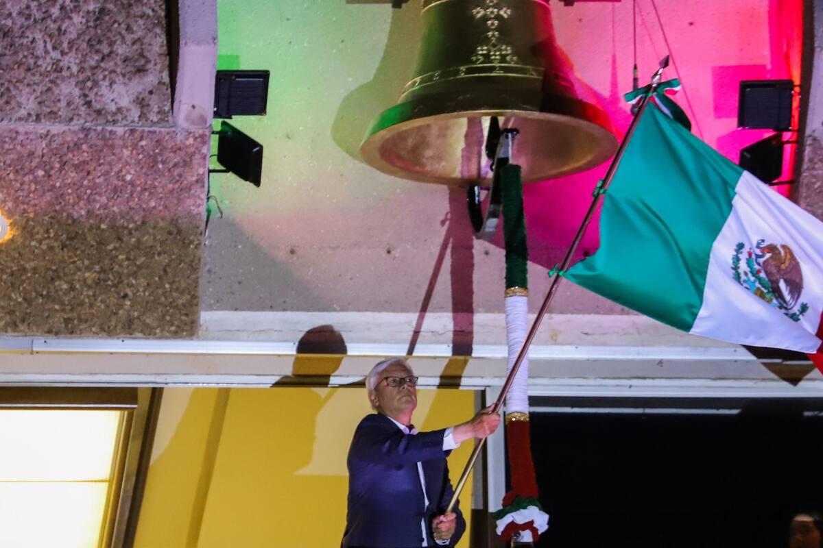 Sin pirotecnia ni gente, gobernador encabeza Grito en Mexicali