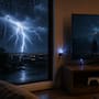 Cómo cuidar sus dispositivos electrónicos durante la temporada de tormentas eléctricas mediante el protocolo de desconexión física y el uso correcto de herramientas reguladoras de voltaje