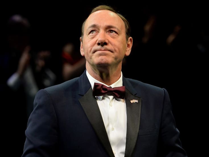 Kevin Spacey asegura estar “sin hogar” por los costos legales del escándalo de agresión sexual