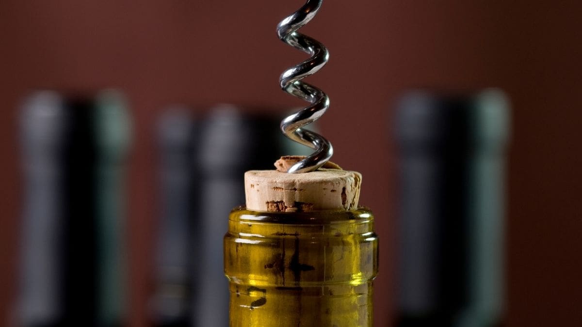 Antes de desechar los corchos de vino, conoce 9 formas útiles de reutilizarlos en tu hogar