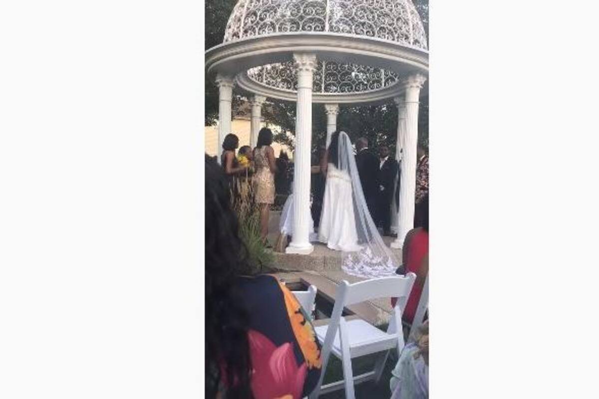 VIDEO: Mujer embarazada interrumpe la boda de su amante