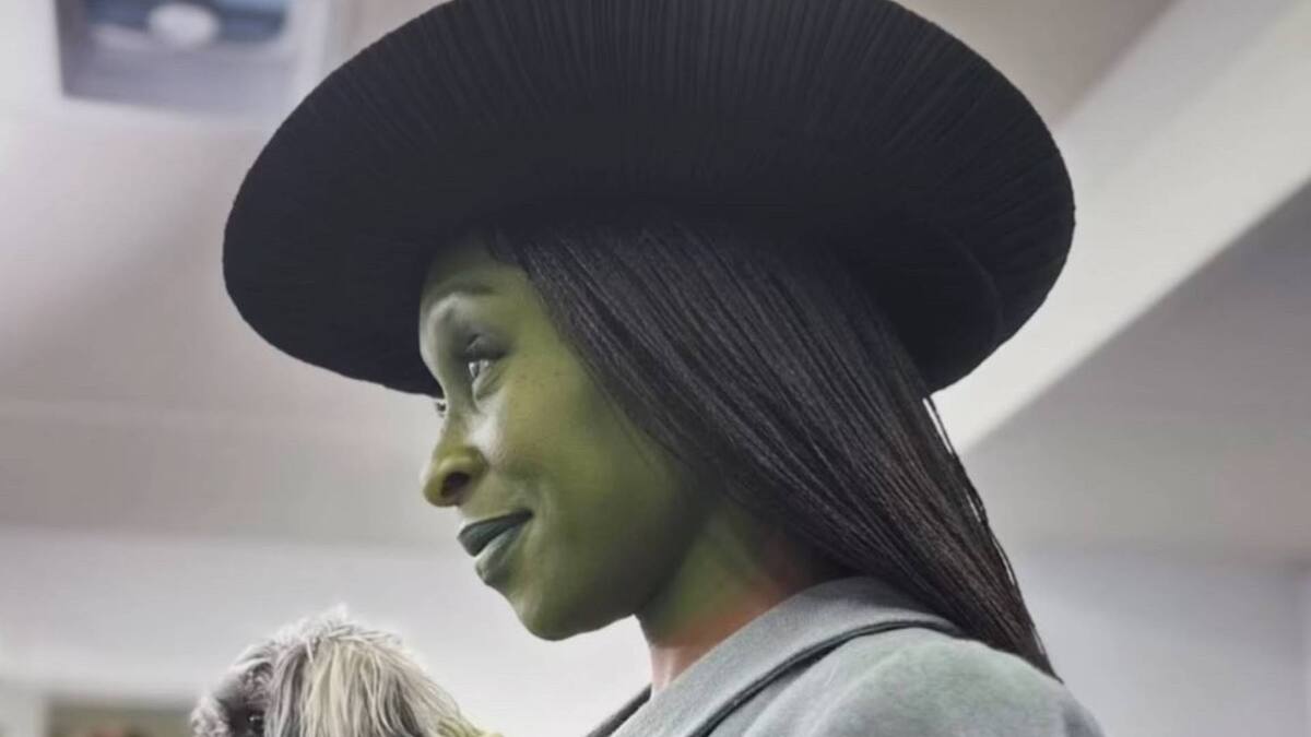 Ariana Grande muestra el nuevo look de Elphaba en "Wicked: For Good" / Foto: Especial