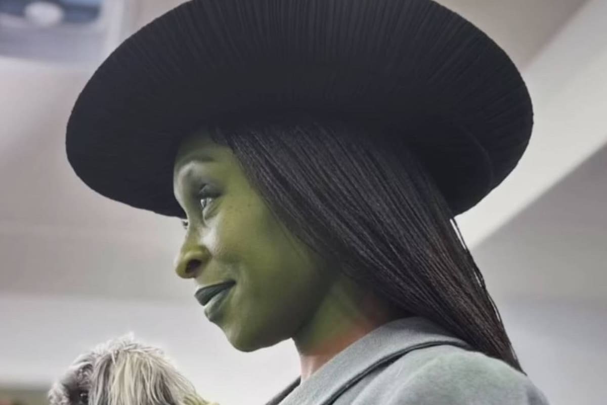Ariana Grande muestra el nuevo look de Elphaba en “Wicked: For Good”