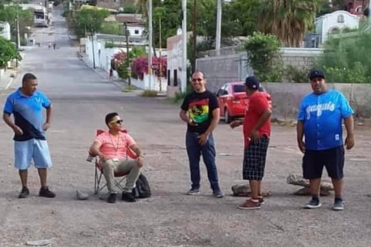 Reclaman trabajadores a empresa