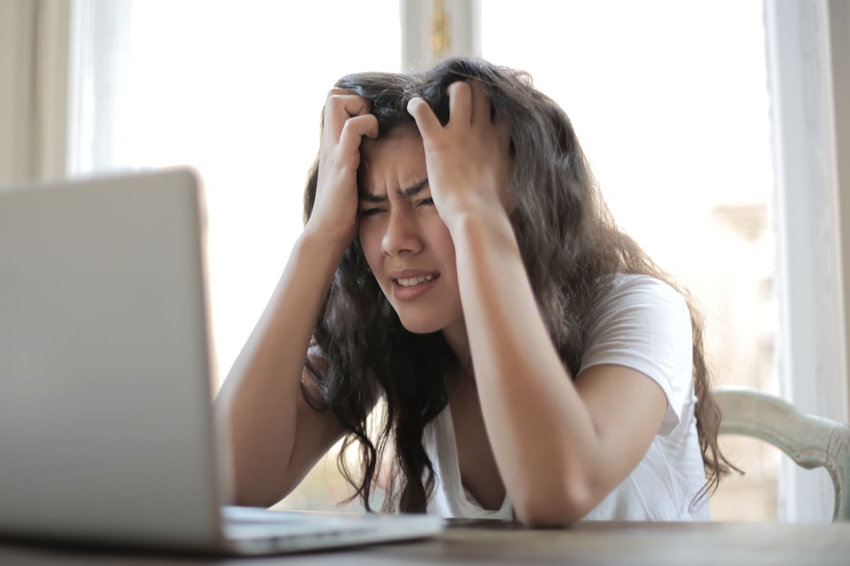 Estrategias prácticas para manejar el estrés en la vida cotidiana según expertos