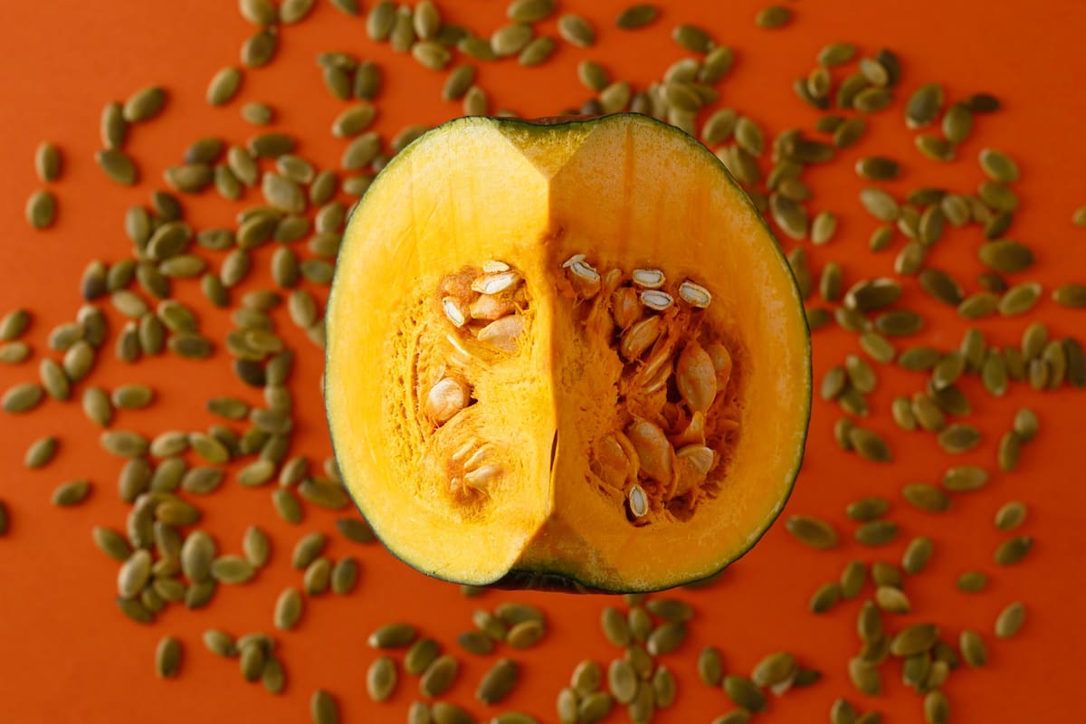 Semillas de calabaza: un alimento práctico con beneficios para el corazón, el metabolismo y el descanso