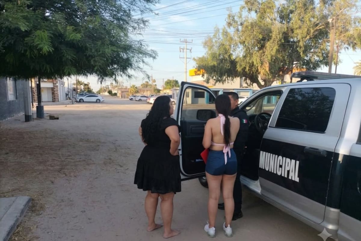 Creyó que le habían robado el automóvil, pero la Policía lo encontró en su propia casa