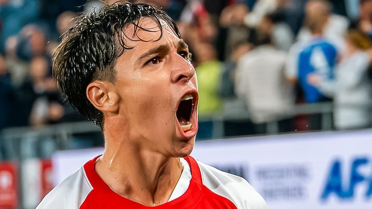 El mexicano Mateo Chávez celebra el gol que anotó con el AZ Alkmaar. (Foto: IG @azalkmarr)