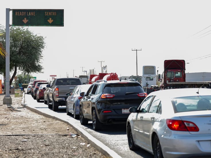 Tiempos de espera en garitas: largas filas en Zona Centro