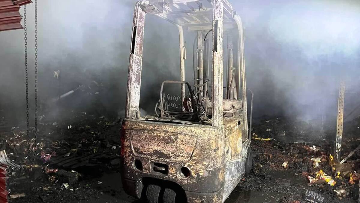 Incendio de bodegas en Poblado Miguel Alemán.