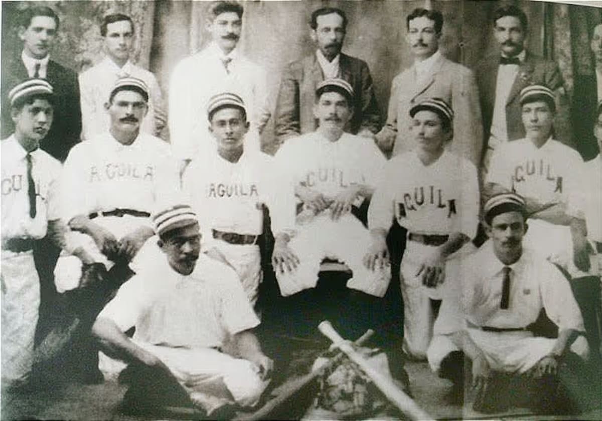 El Águila de Veracruz a principios del Siglo XX. (Foto: Jorge L. Ortega Couttolenc/ NOTIVER)