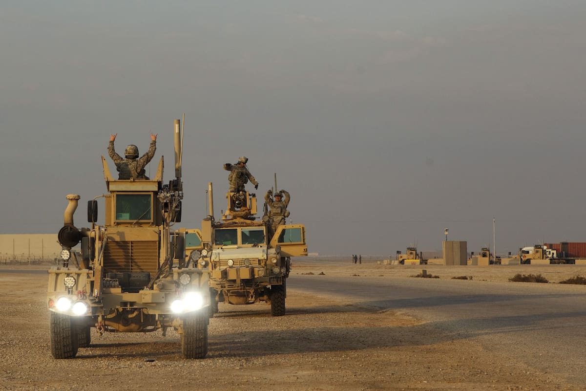 Irán amenaza con “prender fuego” a tropas de EE.UU. ante posible invasión mientras la guerra escala y ya deja más de 3,000 muertos en Medio Oriente