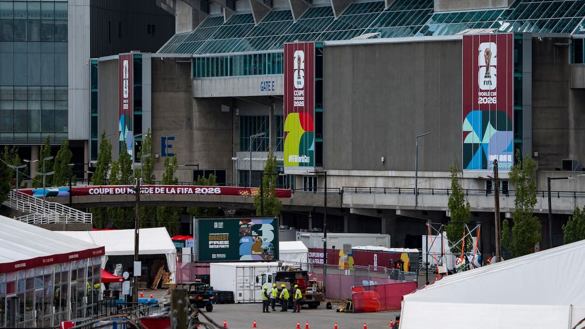 El fenómeno comercial del Mundial 2026 divide la economía de Vancouver entre el éxito de los souvenirs asequibles y el cierre temporal de comercios tradicionales por problemas de acceso