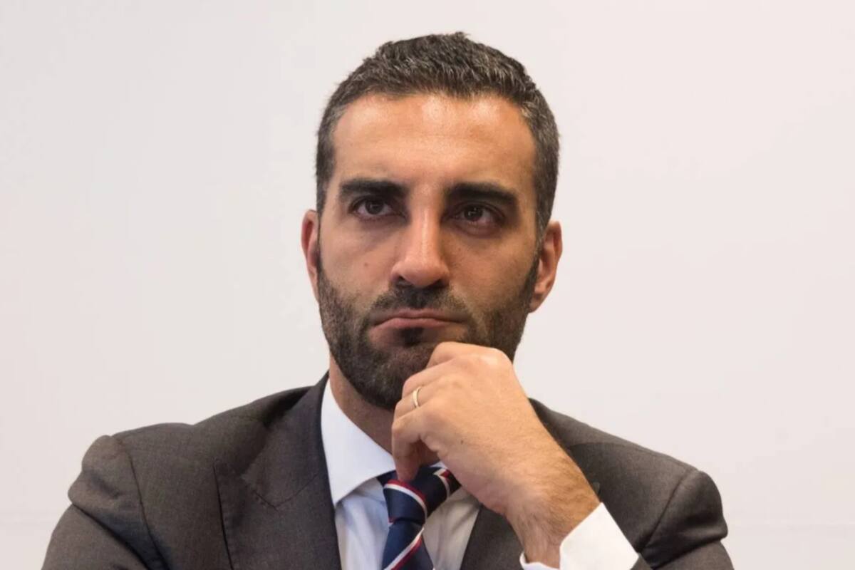 Emiten dos órdenes de aprehensión contra Simón Levy, exsubsecretario de Turismo
