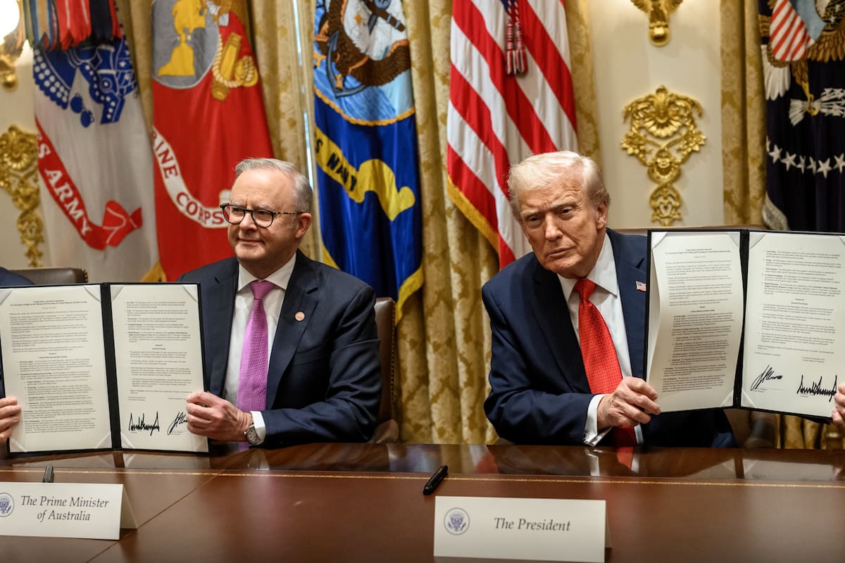 Donald Trump anuncia nuevo salón de baile en la Casa Blanca mientras protagoniza momento de disgusto junto al embajador de Australia