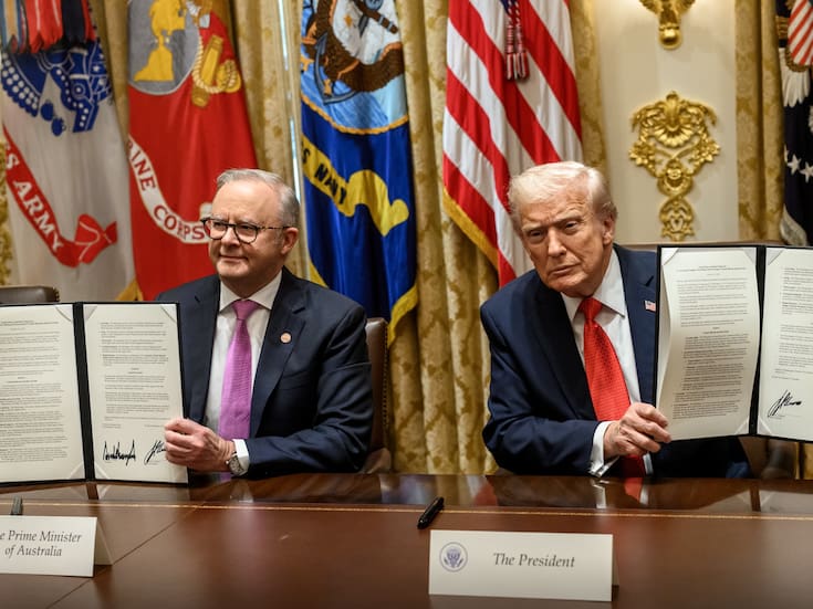 Donald Trump anuncia nuevo salón de baile en la Casa Blanca mientras protagoniza momento de disgusto junto al embajador de Australia