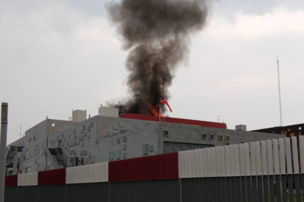 Se incendia Hospital de Alta Especialidad de Zumpango