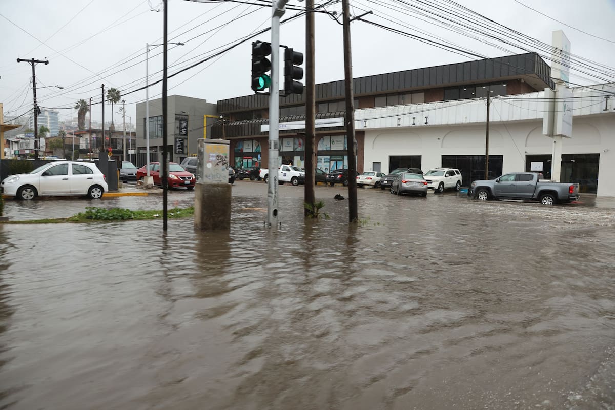 Sdtua atiende 65 incidencias durante las lluvias del jueves en Tijuana